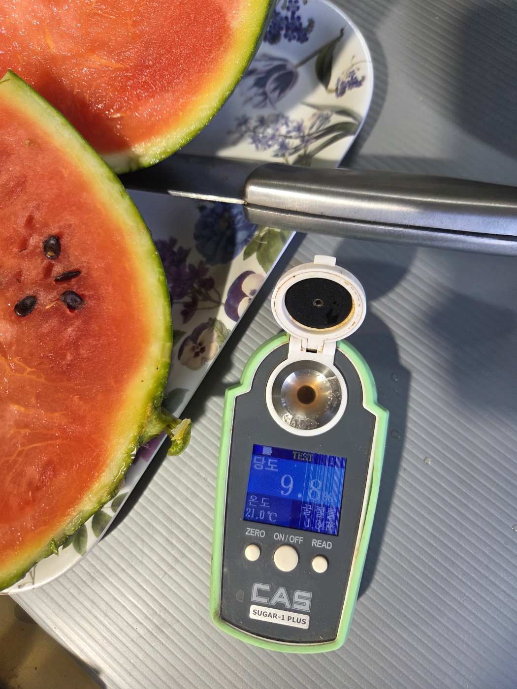 고당도 맛있는 꿀수박 3KG 4KG 5KG 6KG내 1개입 흑수박 애플 함안수박 - 상세 이미지 2