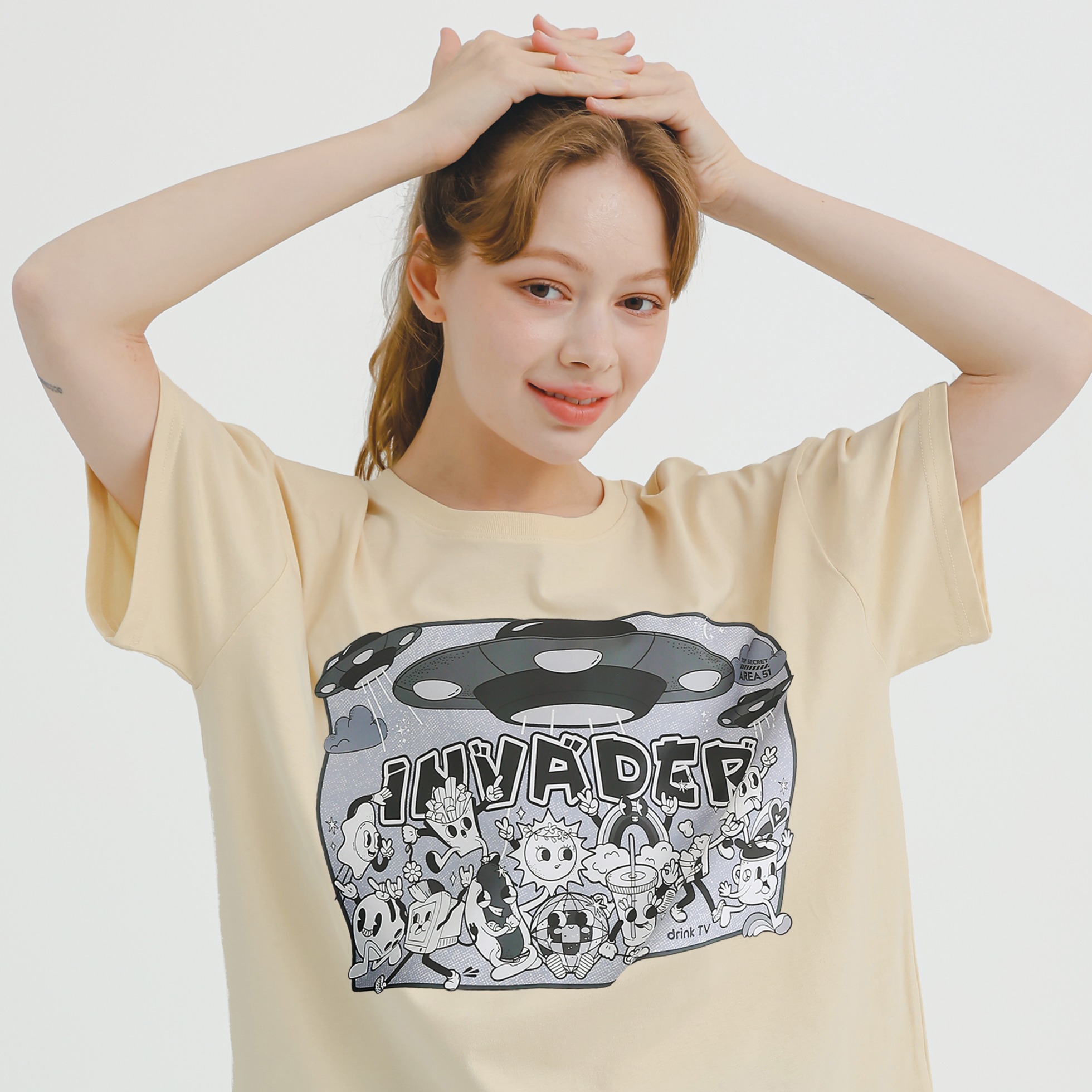 큐트 인베이더-드링크티 바디커버 오버핏 노브라티셔츠 : 드링크티