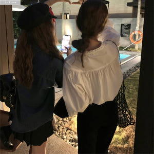 르솜 프릴 브이넥 벌룬 루즈핏 코튼 블라우스 (화이트) 봄 가을 핀턱 주... 착용 후기 | 사이즈/핏 총정리 - 상품 이미지 4