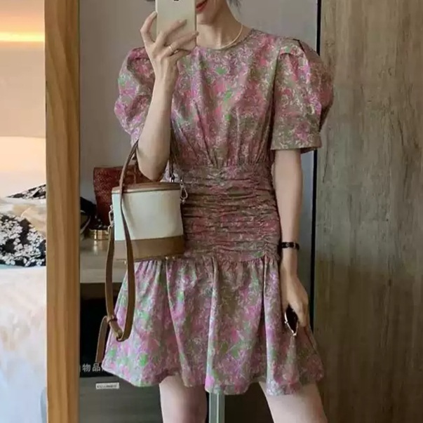 반팔퍼프소매 라운드넥 원피스 여름 플라워패턴 장미 허리셔링 빈티지 레트로 핑크색 무드 - 상품 이미지