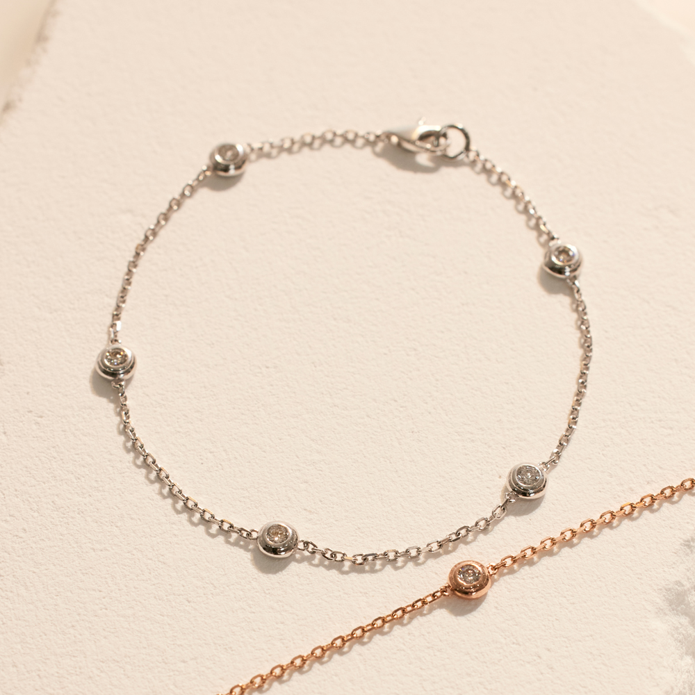 2.8mm 랩 다이아 5개 쏠 베젤 팔찌 데일리 레이어드 - 메인 이미지