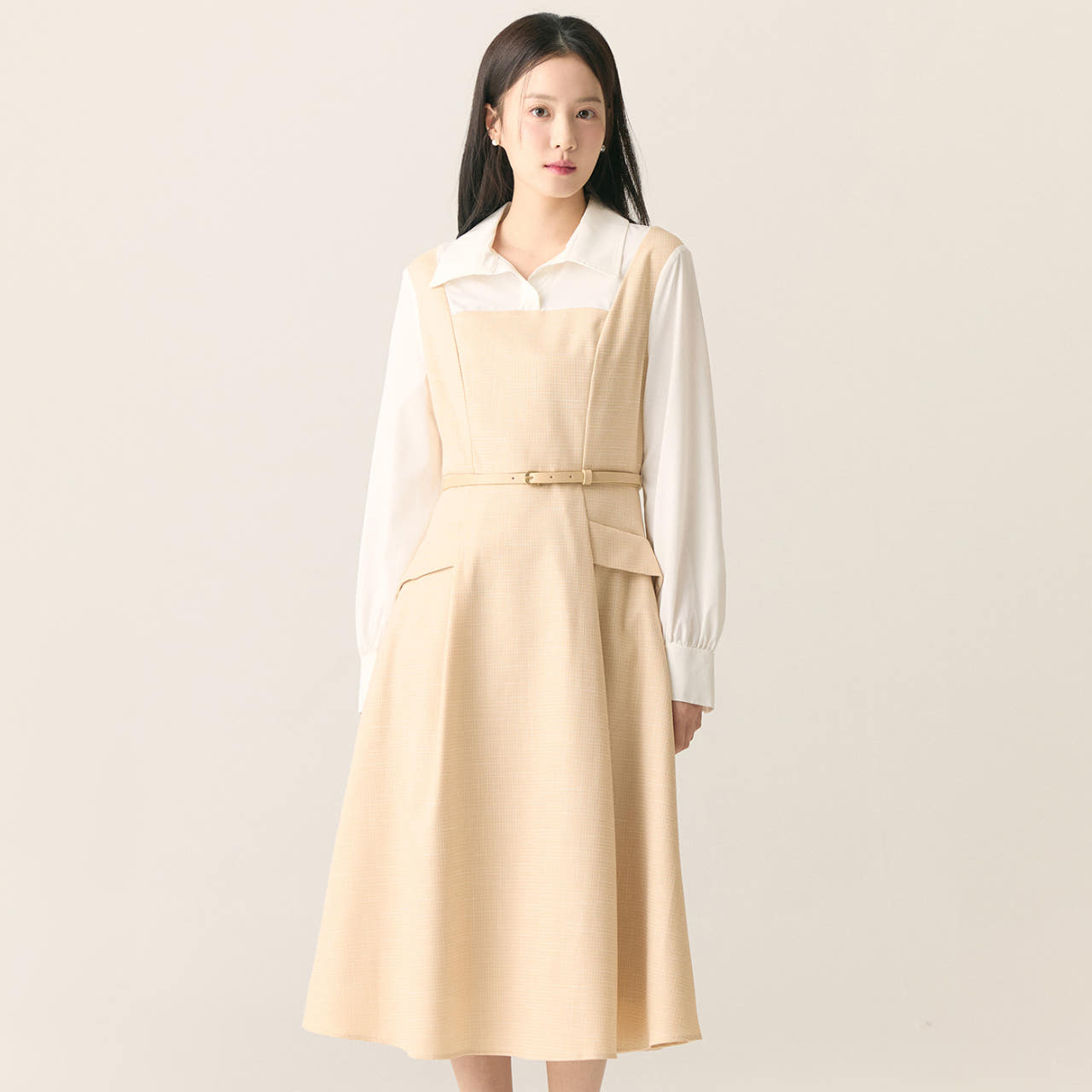 로엠 뷔스티에 매칭 롱 원피스 RMOWF23S13