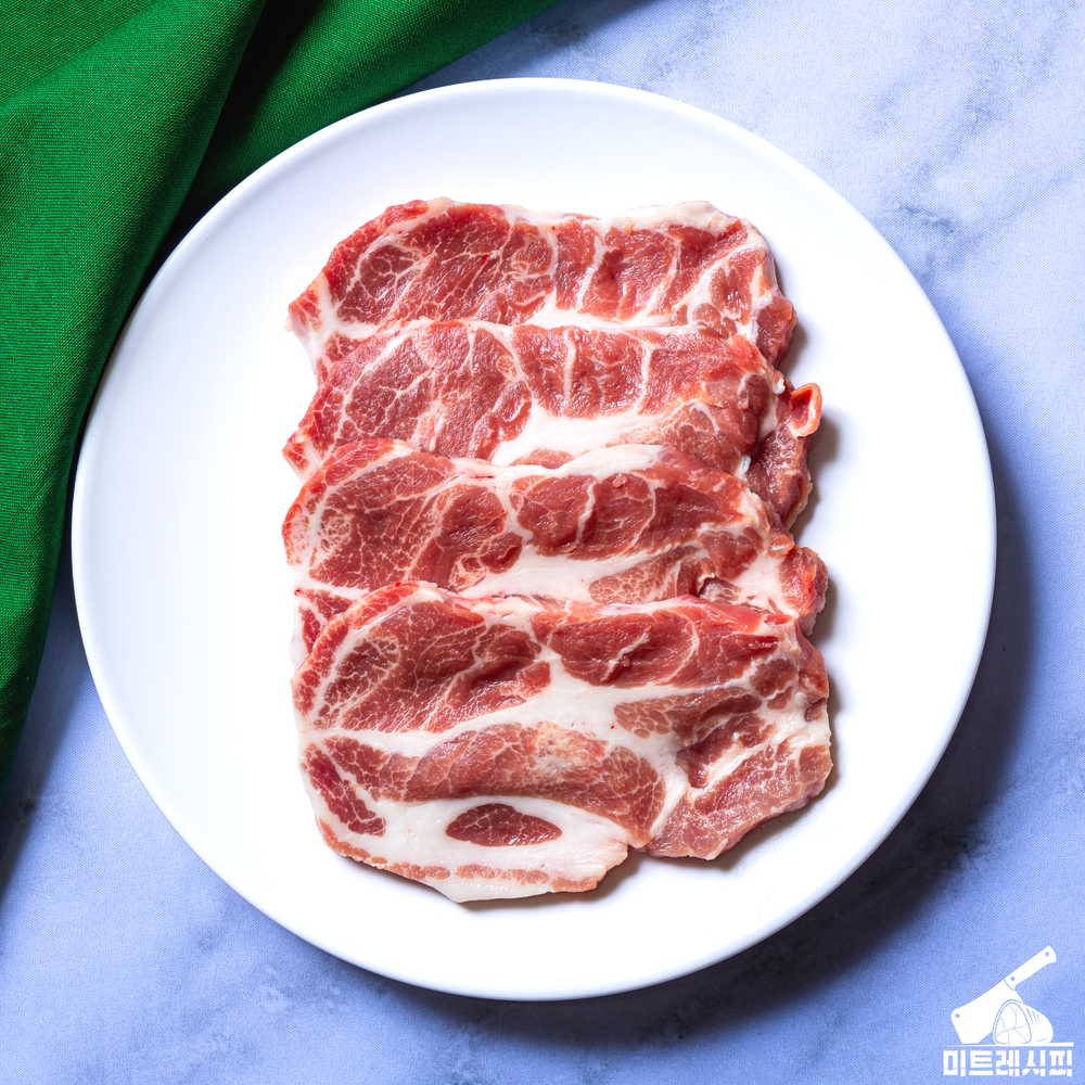 1등급 이상 숙성 한돈 암퇘지 목살 500g 구이용 숯불용 수육용 캠핑고기 떡목살 덜미살