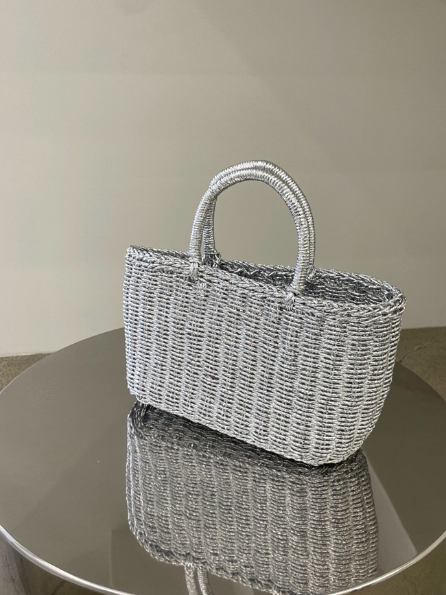 스퀘어 라탄 미들 미니 실버 토트백 여성 그물 봄 여름 가방