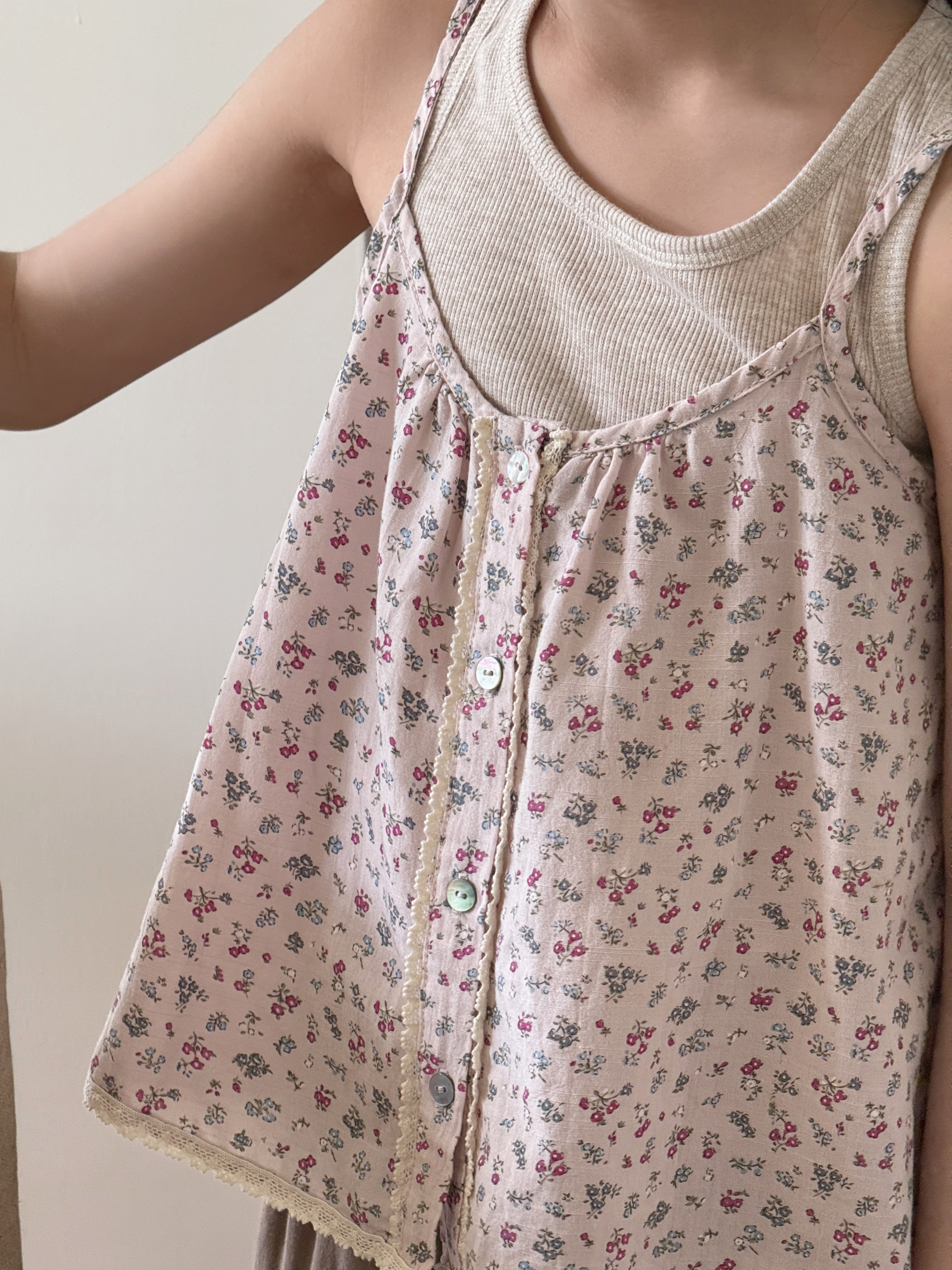 Irene's Closet 플라워 토숀 레이스 트리밍 레이어드 스트랩 블라우스 유아 주니어 여름