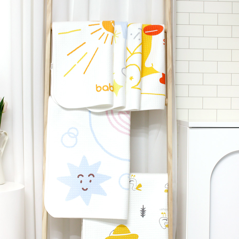 베이비앙 국내산 무형광 신생아 아기 유아 방수패드 실리콘 논슬립 방수요