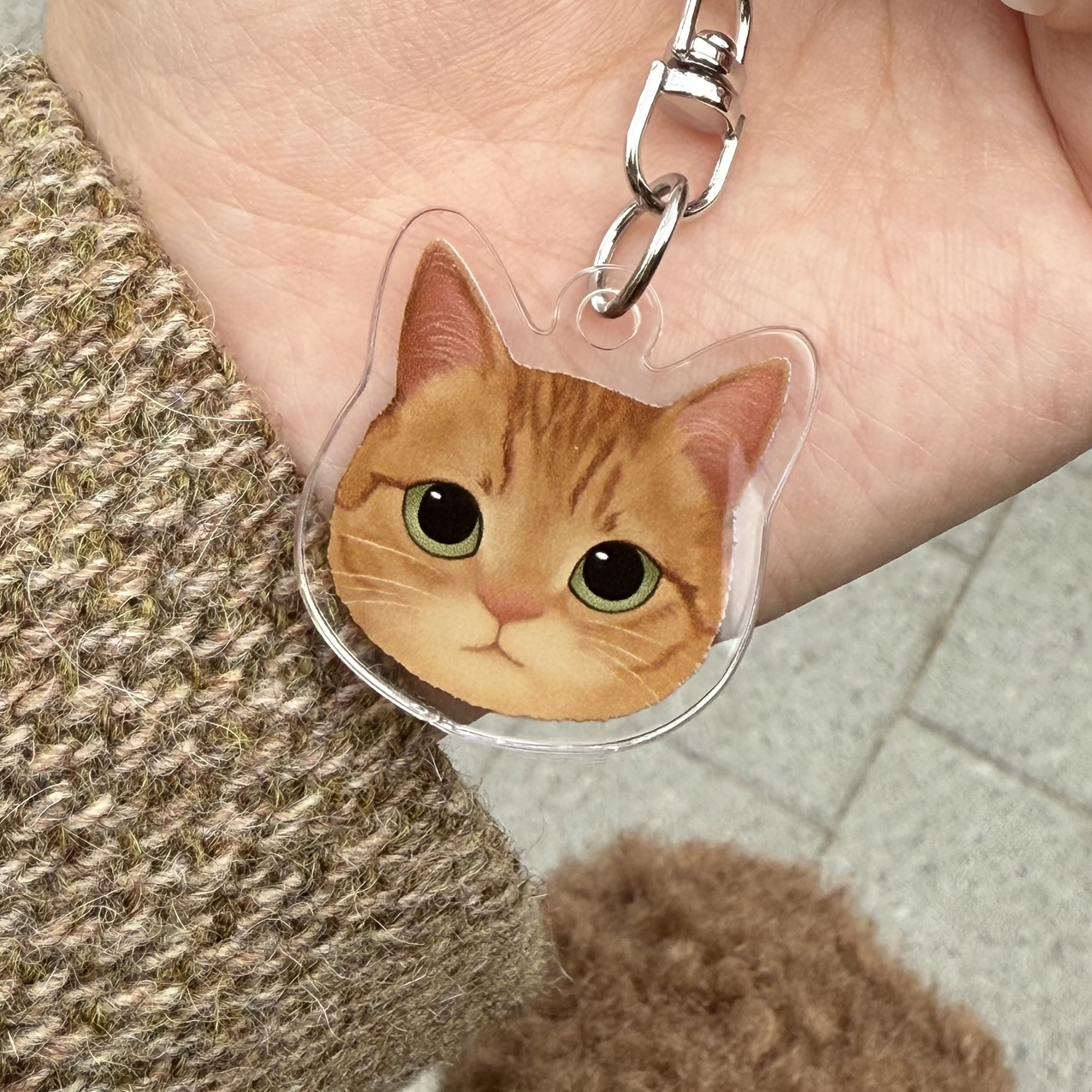 고양이캐릭터 귀여운 코숏 치즈태비 치즈냥이 고양이 키링 키홀더 - 메인 이미지