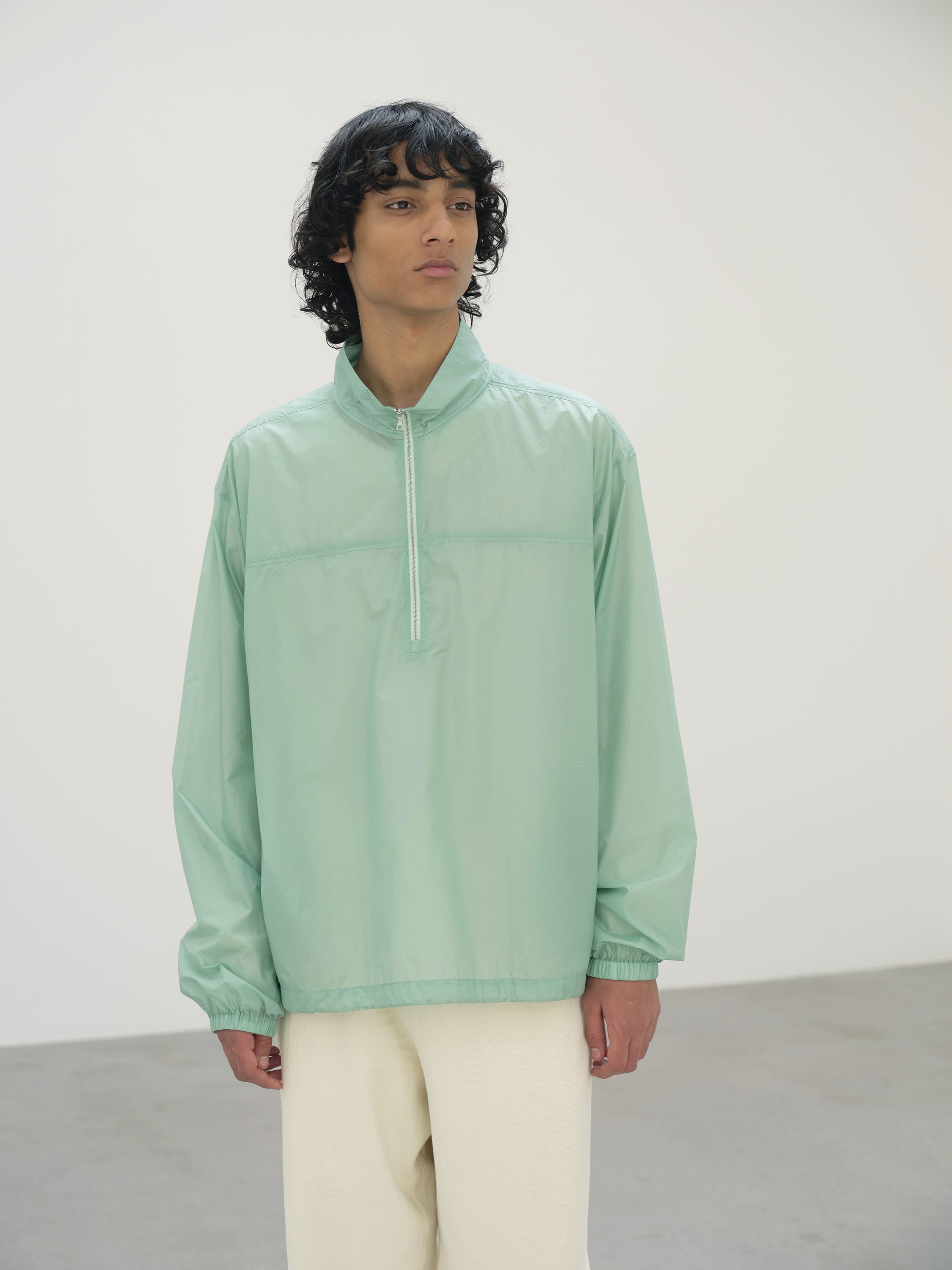 나일론 하프 지퍼 풀오버 이미지1