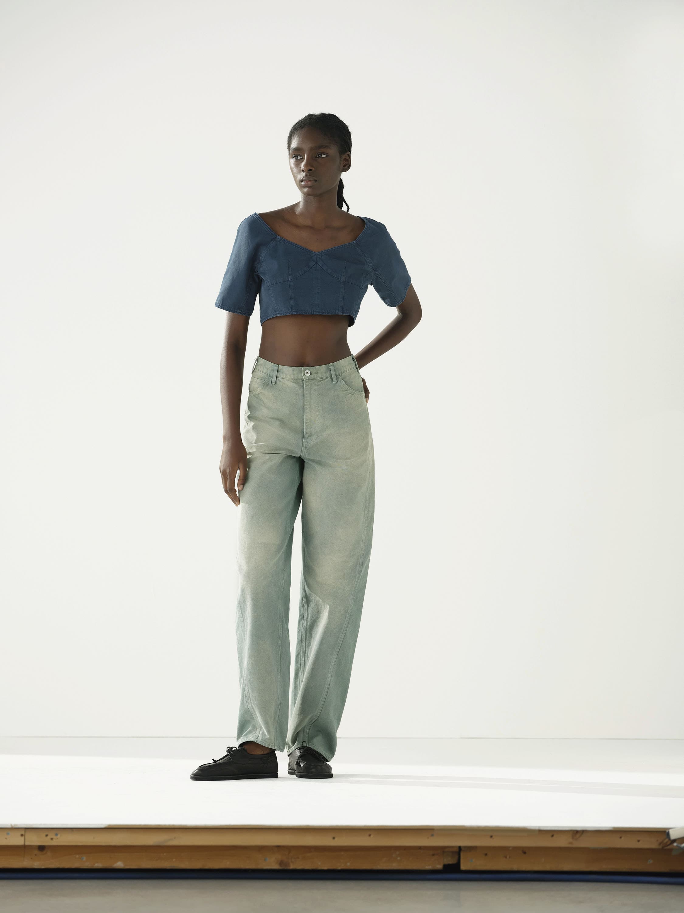 레귤러핏 이미지 4