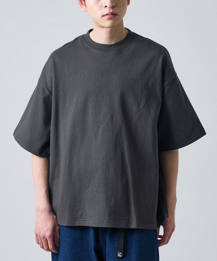 차콜그레이 이미지 1