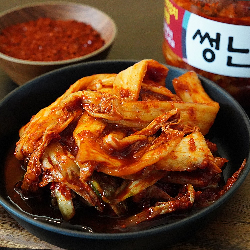 썽난김치 매운 실비 배추 보쌈 포기 김치 매운맛 700g 1kg 1kg 1개 : 로마나소