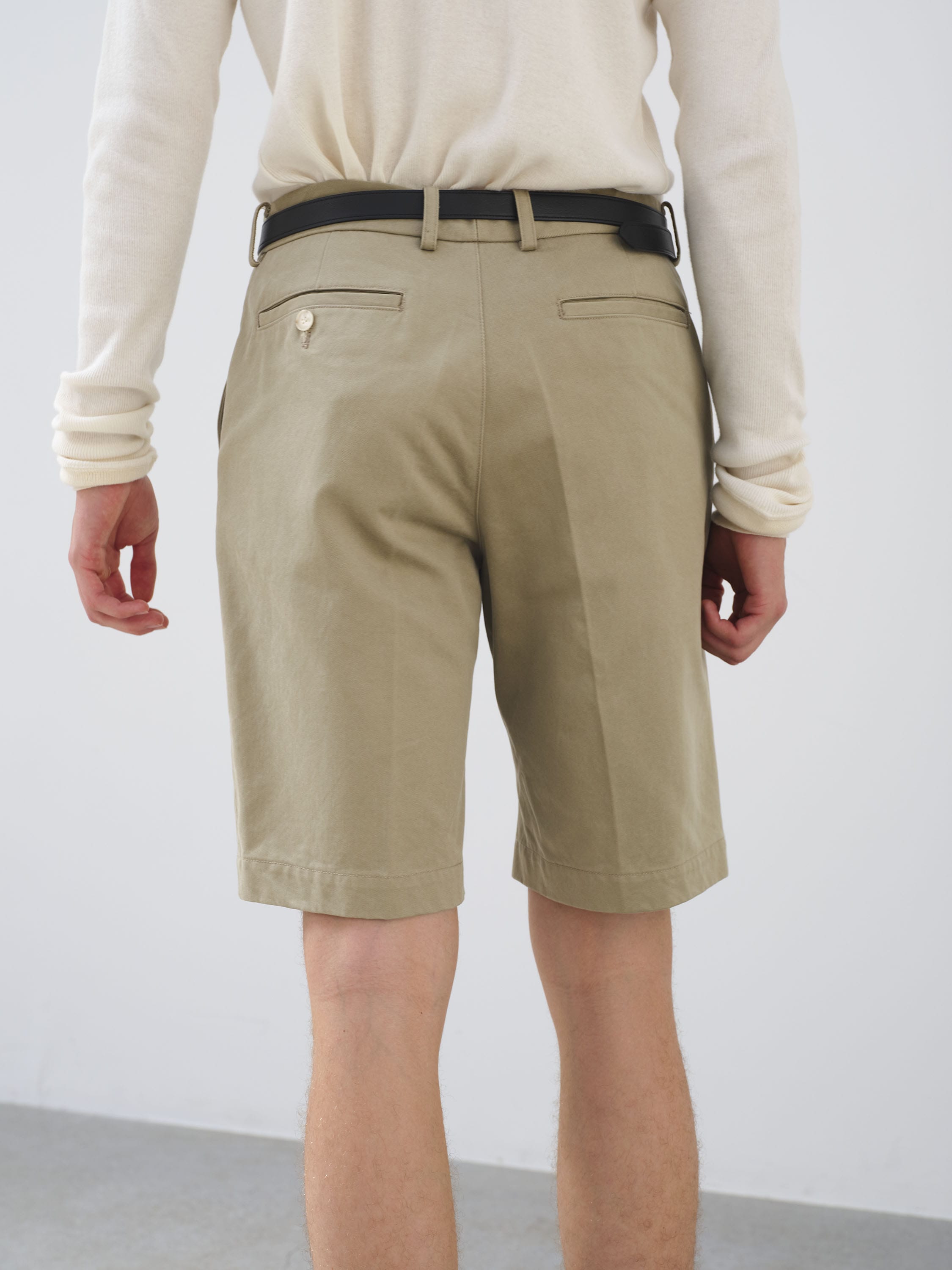 오라리 AURALEE WASHED FINX CHINO SHORTS 남성 반바지 이미지 7