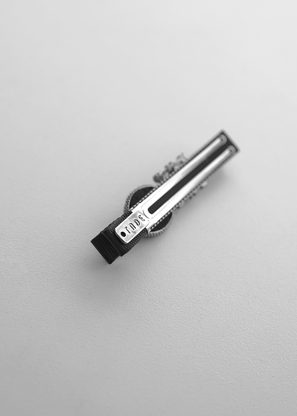 루드 클래식 크리스탈 헤어집게핀 L25SSAC29