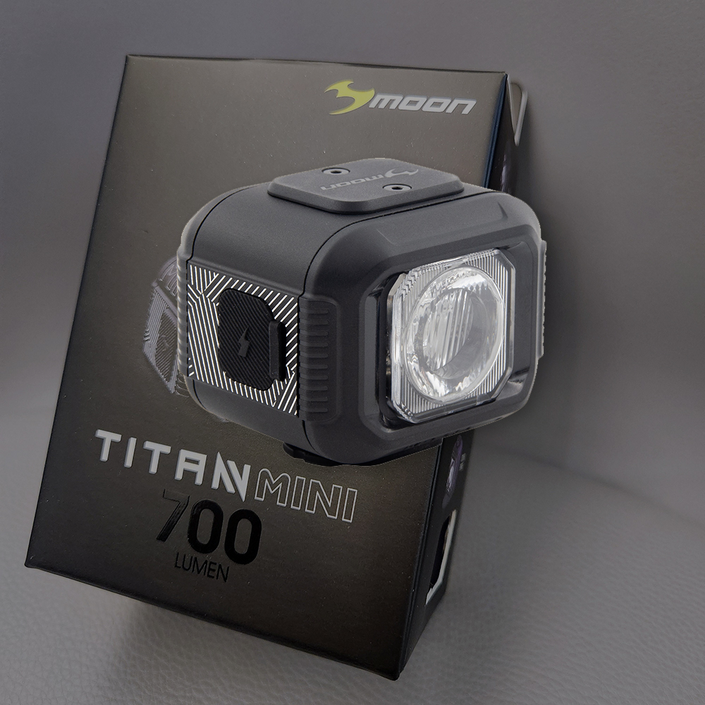 문라이트 티탄 맥스 라이트 자전거 전조등 700루멘 후레시