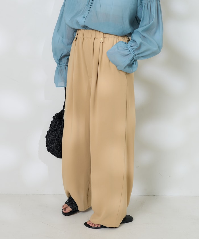 베이지 팬츠 - 이미지1