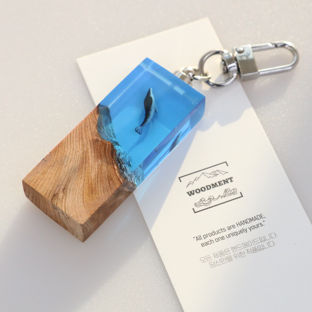 우드먼트 고래 조각 자동차 가방 키링 선물