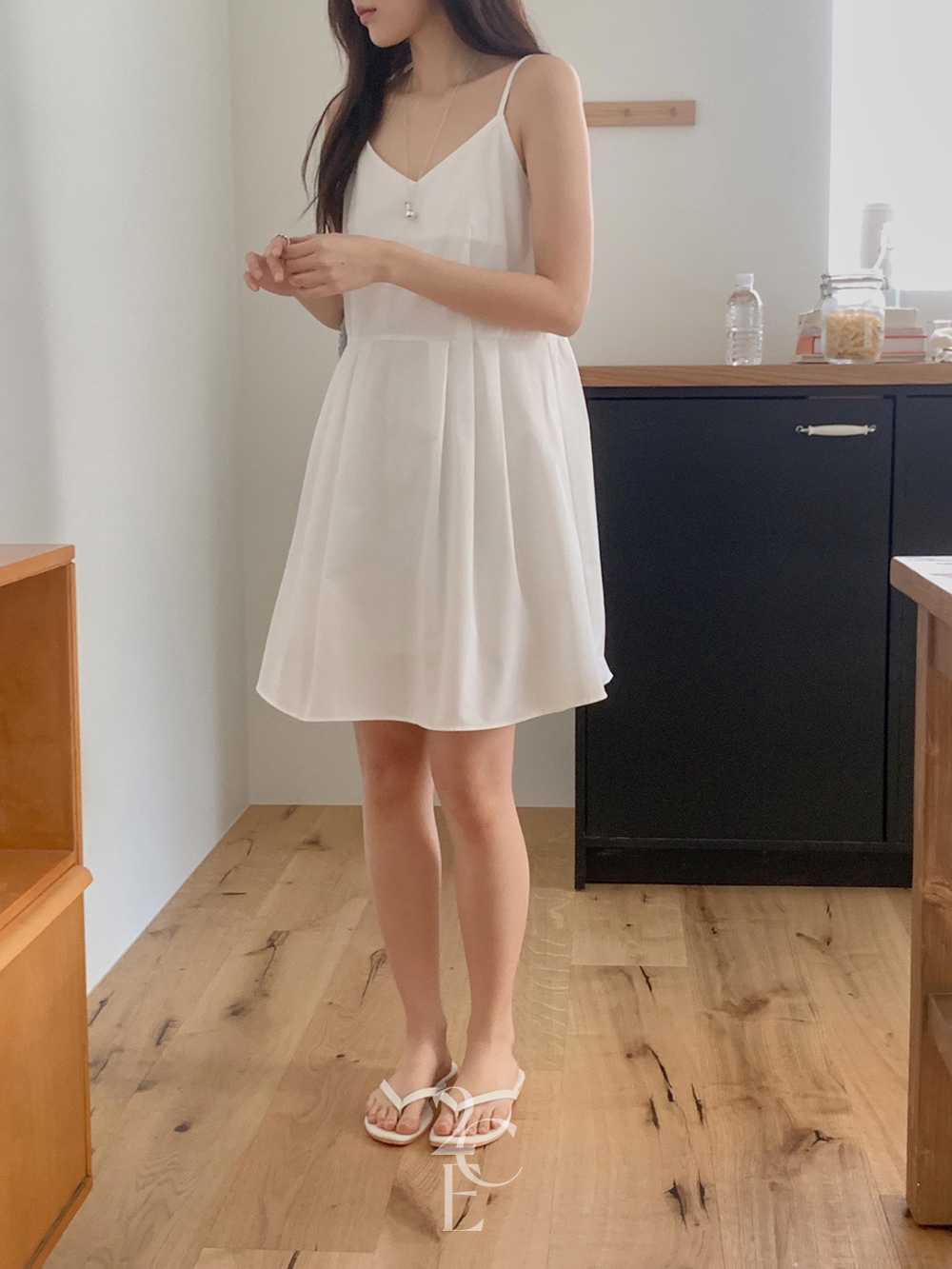바닐라 뷔스티에 미디 원피스 (2color) 플레어 무지 a라인 코튼 나시 레이어드 이너 이미지 7