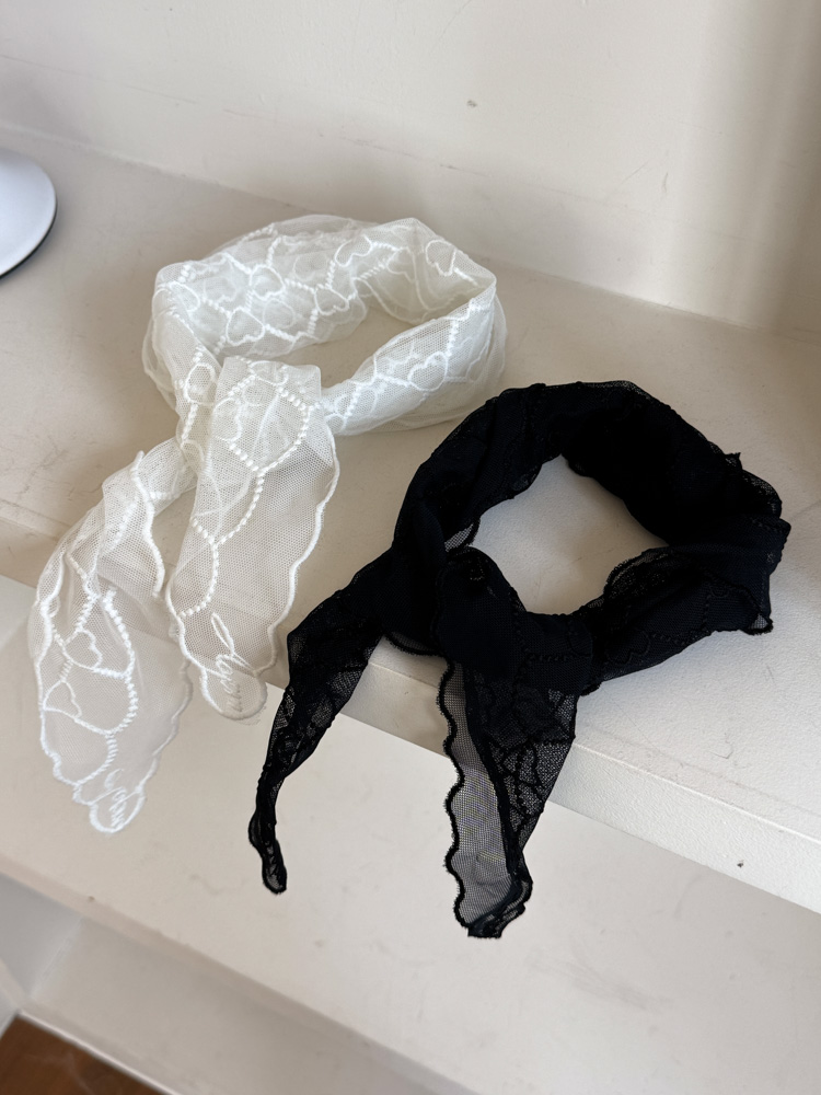 [러블리] 하트 뿅뿅 패턴 시스루 자수 스카프 헤어 삼각 두건 2color 상세 이미지 5