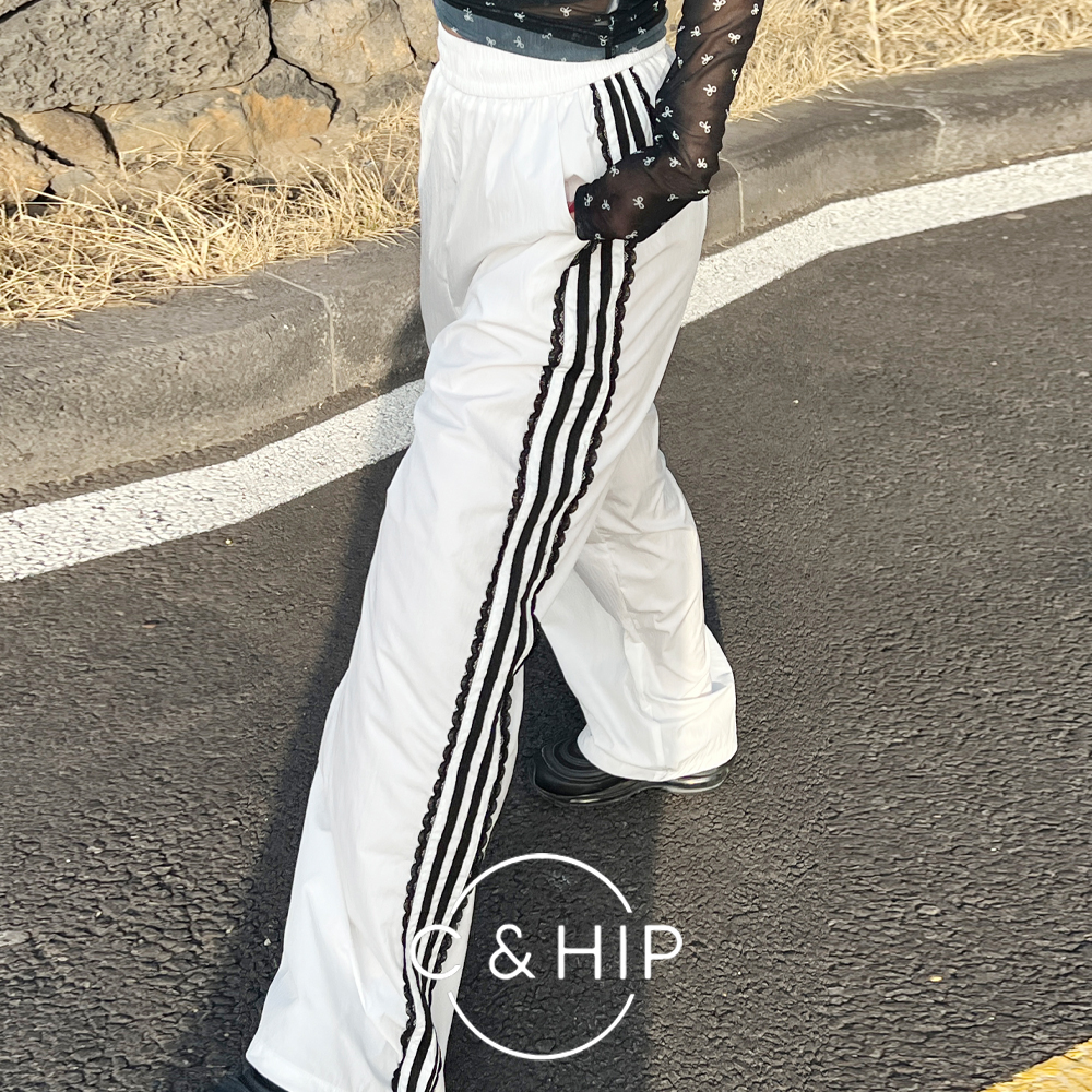 레이스 트랙 트레이닝 나일론 바스락 밴딩 스트링 와이드팬츠 (화이트/블랙) - 상품 이미지