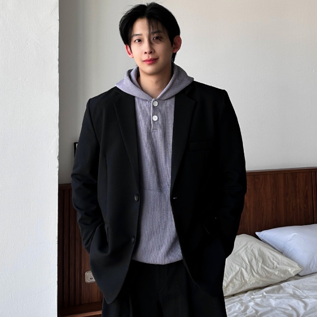 남자 키미 루즈 오버핏 봄 가을 무지 투버튼 헨리넥 니트 후드티 - 상세 이미지 4