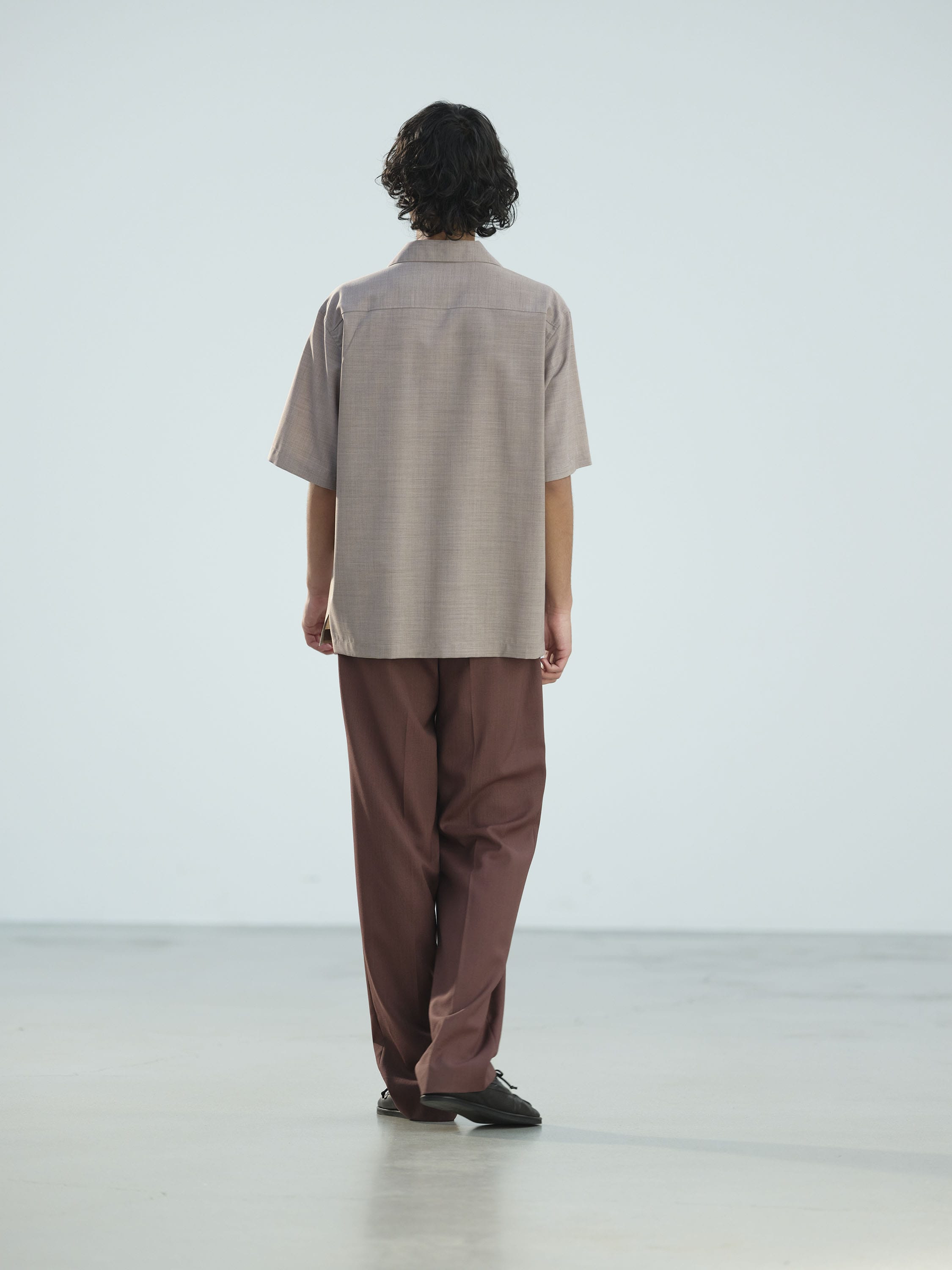 오라리 수퍼 파인 트로피컬 울 오픈 칼라 하프 실리브 셔츠 25SS A25SS02WT - 상세 이미지 3