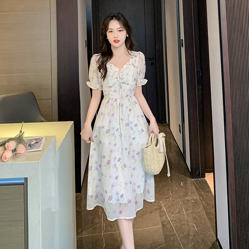 봄 하객룩 데이트룩 꽃무늬 쉬폰 롱원피스 여리핏 반팔 퍼프 프릴소매 리본넥 허리밴딩 - 상세 이미지 2