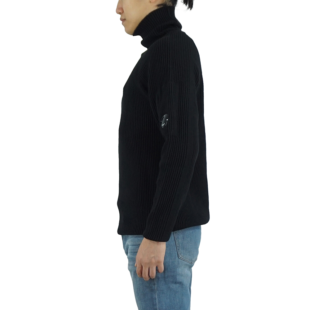 CP컴퍼니 렌즈와펜 램스울 터틀넥 니트 블랙 17CMKN148A 110149A 999 - 상세 이미지 3