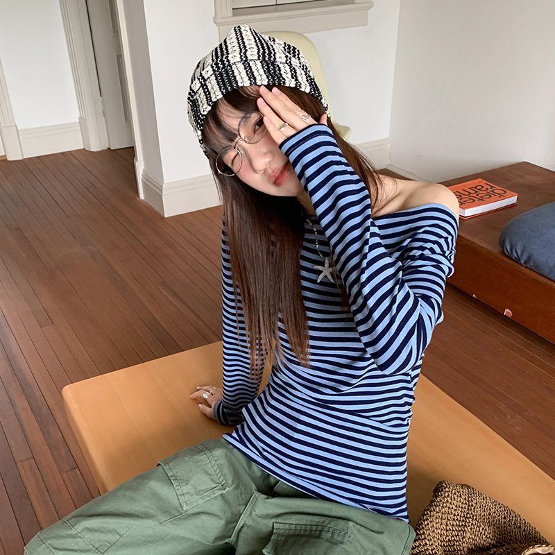 섹시 캐주얼 원숄더 스트라이프 긴팔티 오프숄더 여리핏 슬림핏 스판 간절기 단가라 티셔츠 - 상품 이미지