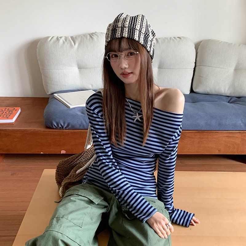 섹시 캐주얼 원숄더 스트라이프 긴팔티 오프숄더 여리핏 슬림핏 스판 간절기 단가라 티셔츠 - 상세 이미지 3