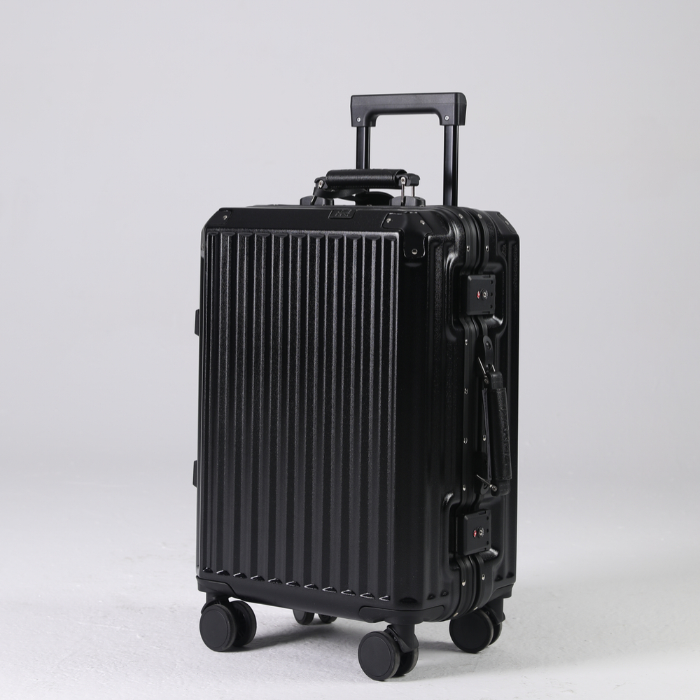 아르메 에센셜 수화물 캐리어 대형 여행가방 알루미늄 65cm(24인치) 72cm(28인치)