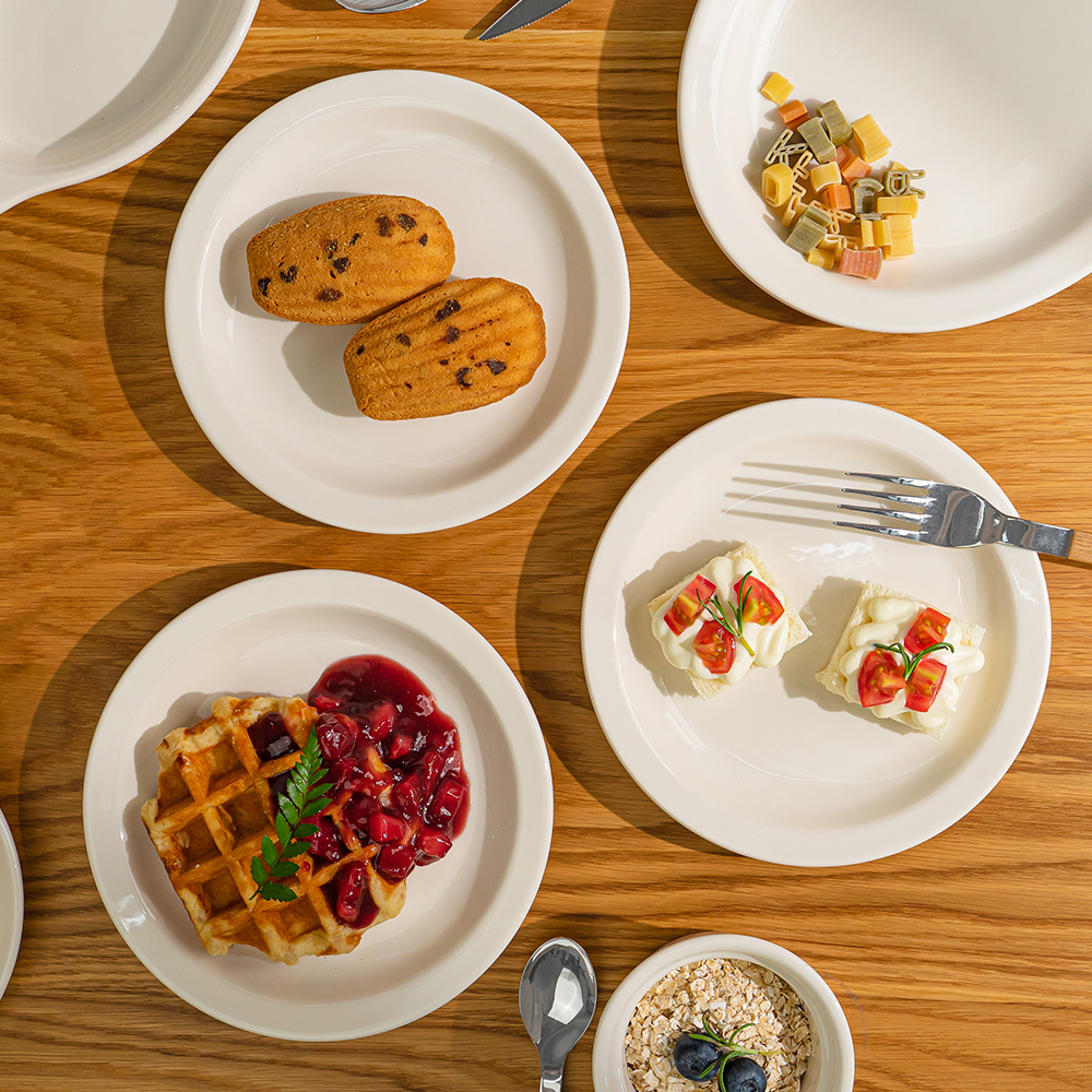 시라쿠스 뉴욕 접시 원형S 화이트 빈티지 파스타 스테이크 예쁜 카페 케이크 플레이팅