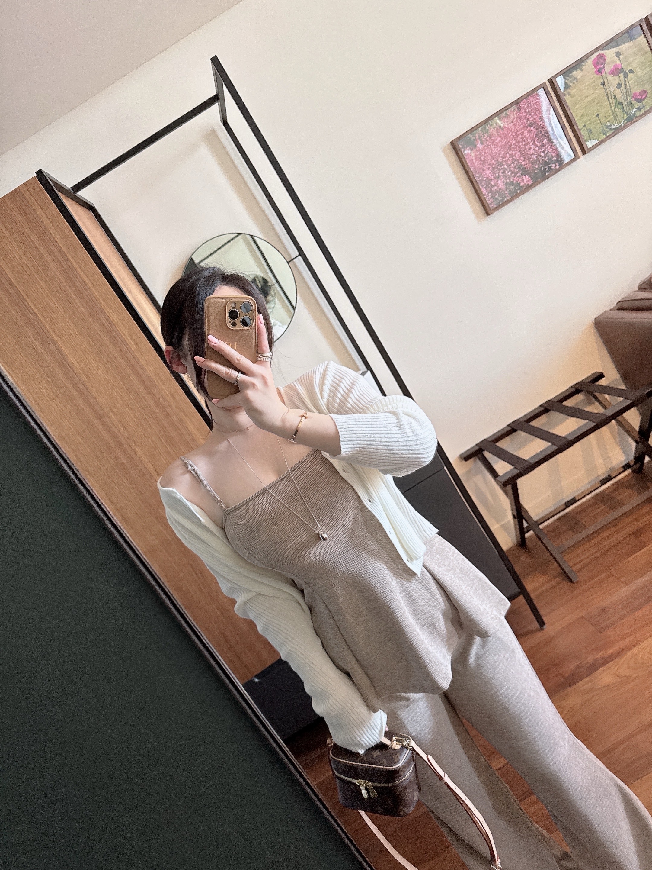 [set/소장템🤎] 홉 타이 머플러 플레어 나시 뷔스티에+밴딩 부츠컷 트레이닝 팬츠 투피스 세트 3color 상세 이미지 61