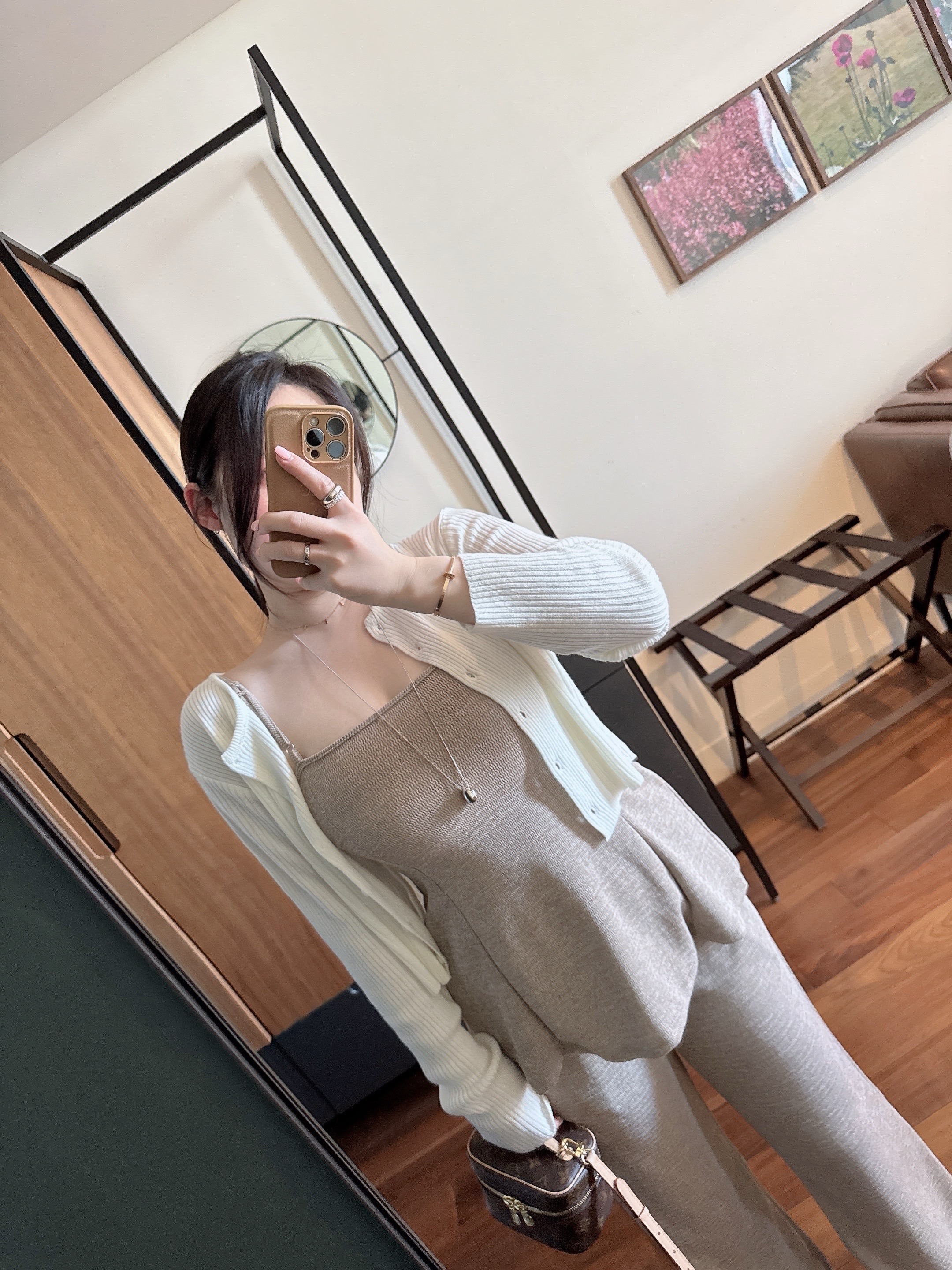 [set/소장템🤎] 홉 타이 머플러 플레어 나시 뷔스티에+밴딩 부츠컷 트레이닝 팬츠 투피스 세트 3color 상세 이미지 46