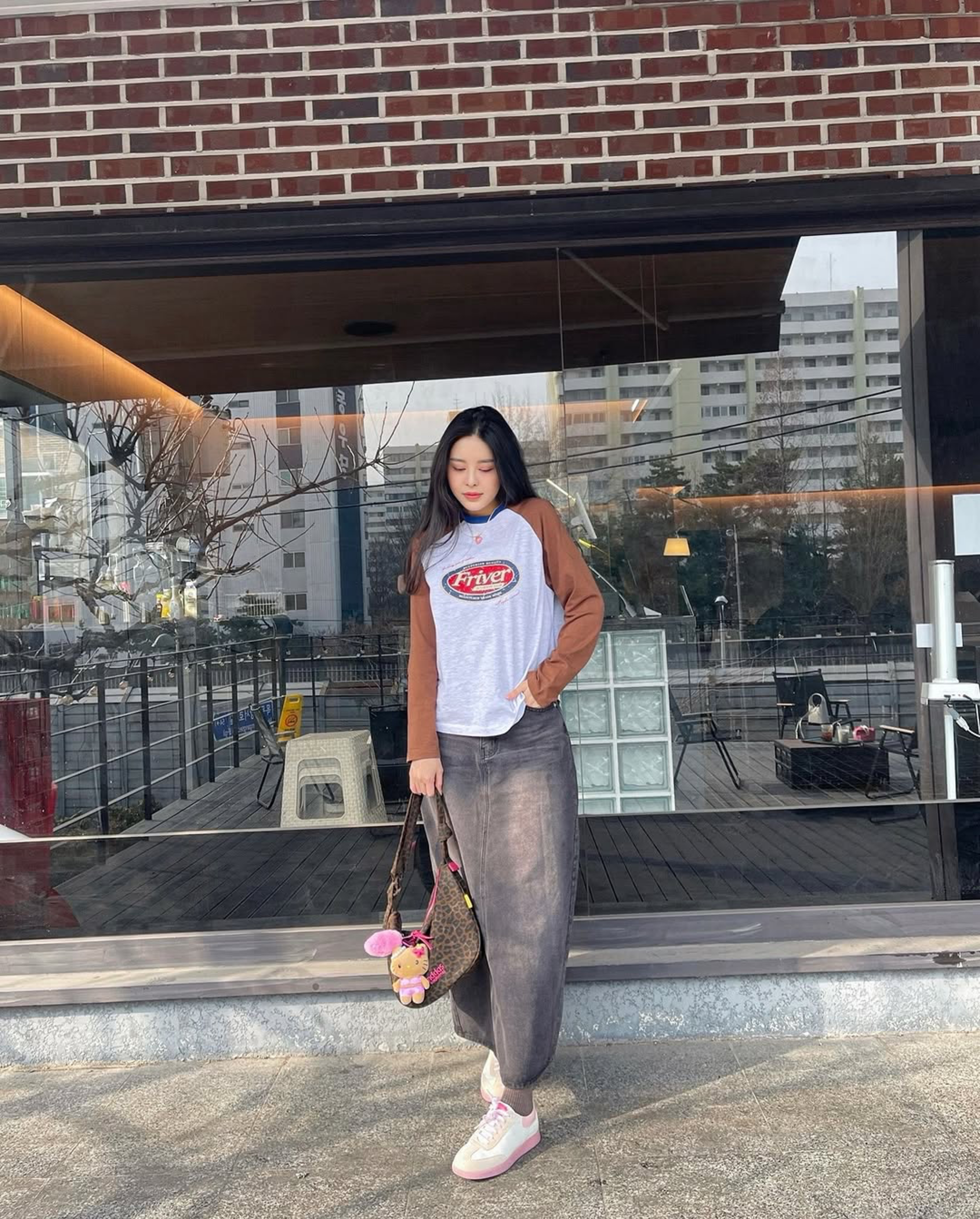호피 여행용 반달 크로스백 가벼운 핸드폰 유럽여행가방 슬링백 보부상 크로스 캔버스 미니백 - 상세 이미지 3