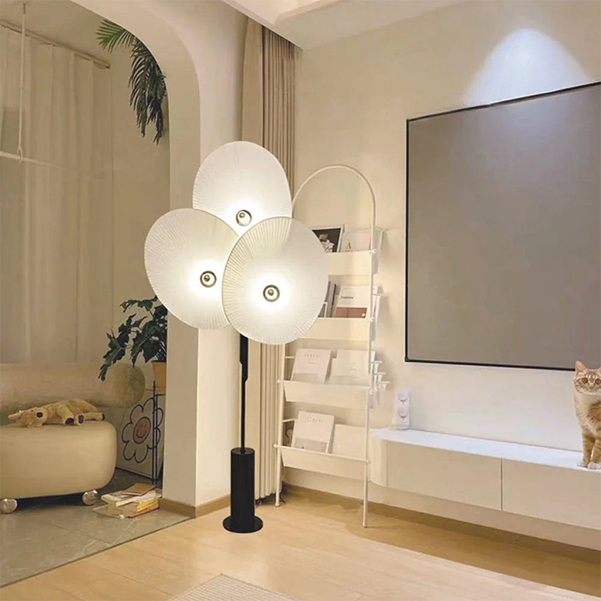 크림슨 플라워 침대 침실 플로어 장스탠드 조명 Crimpson Flower Floor Lamp 스틸 프레임 - 상세 이미지 2