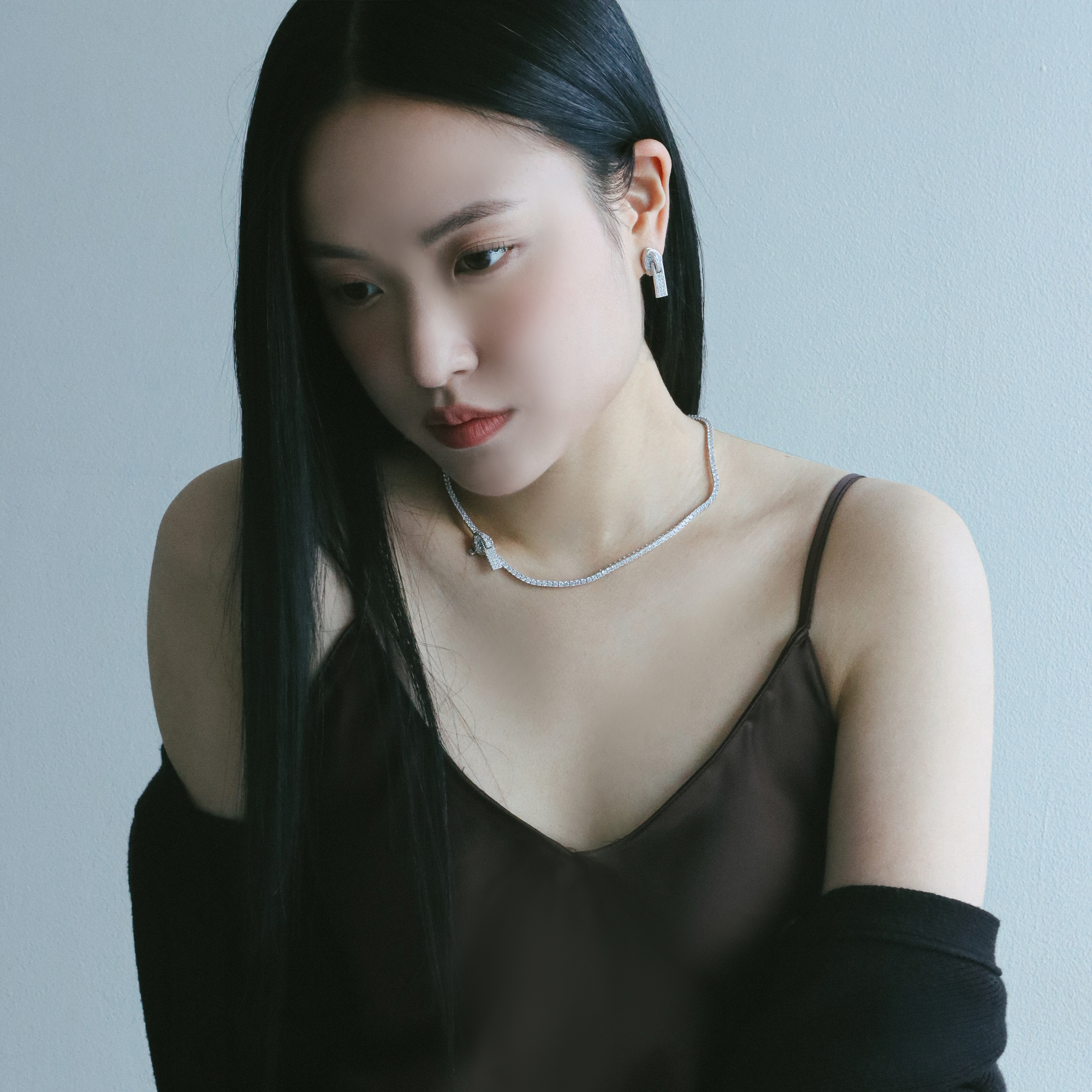 지퍼 큐빅귀걸이 화이트 테니스 귀걸이(2type) - 상세 이미지 3