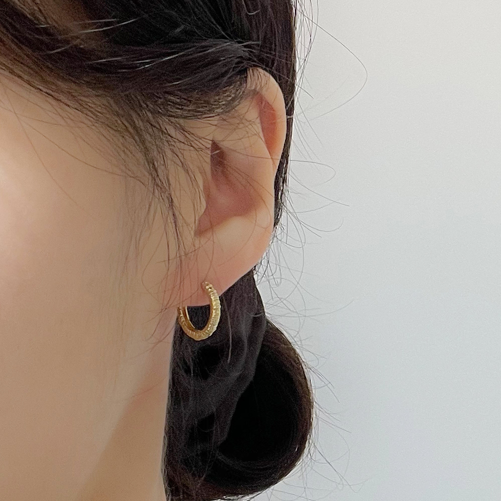 14K 18K 빈티지 텍스쳐 볼드 원터치 링 귀걸이 이어링 데일리 - 상세 이미지 2