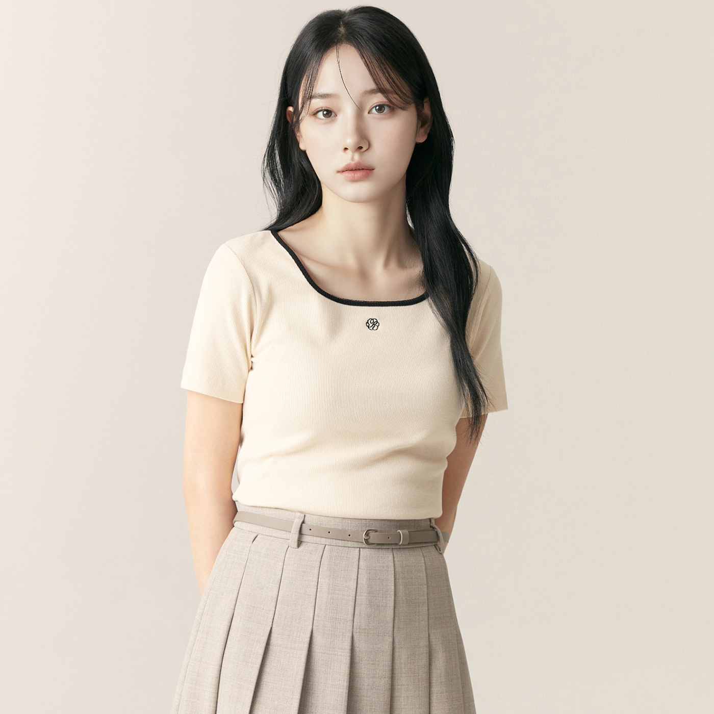 로엠 자수 골지 티셔츠 RMHWF24R13 - 상세 이미지 2