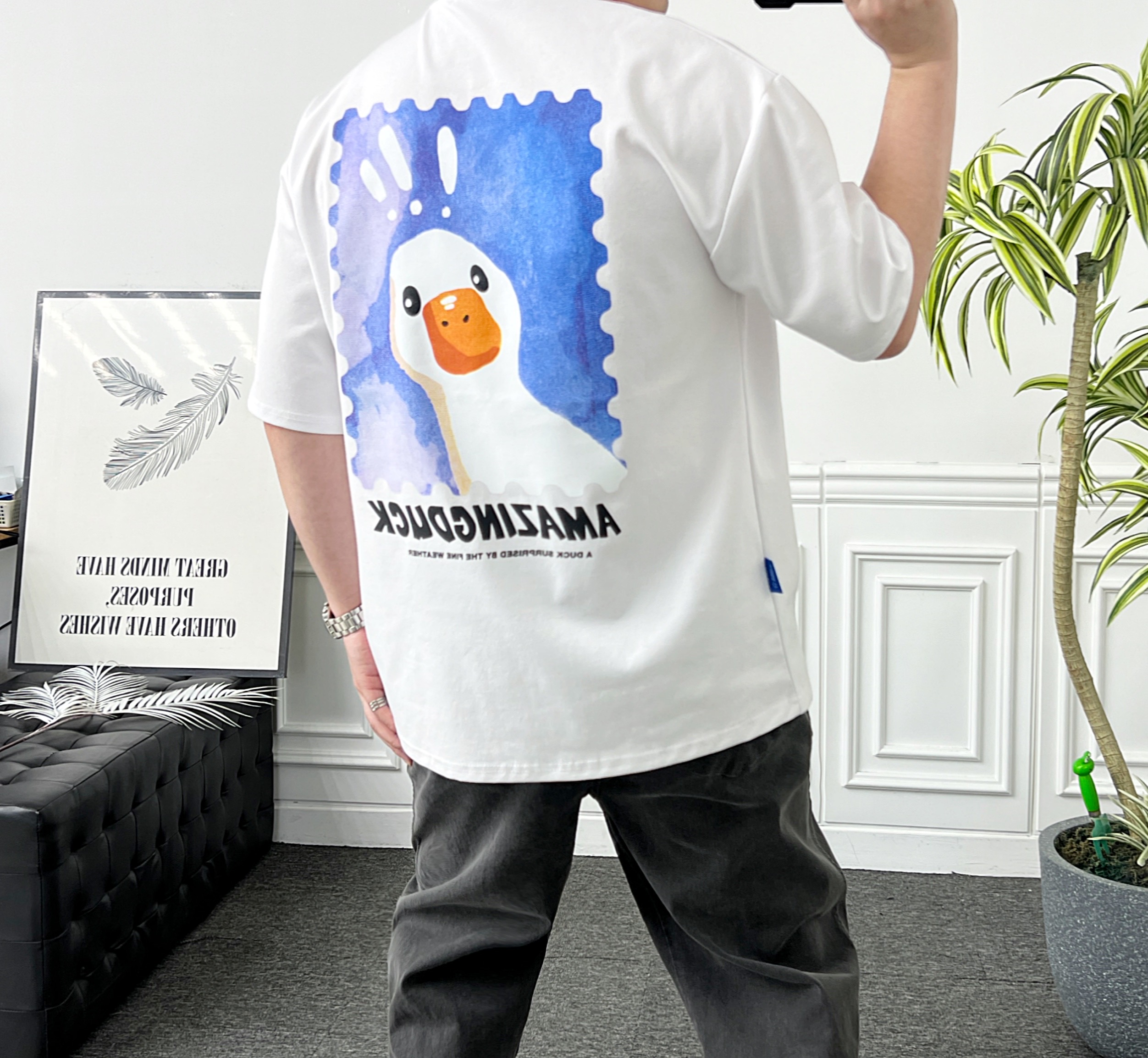 남녀공용 오버핏 아이스 분또 크레용 포스트덕 반팔티 - 상세 이미지 2