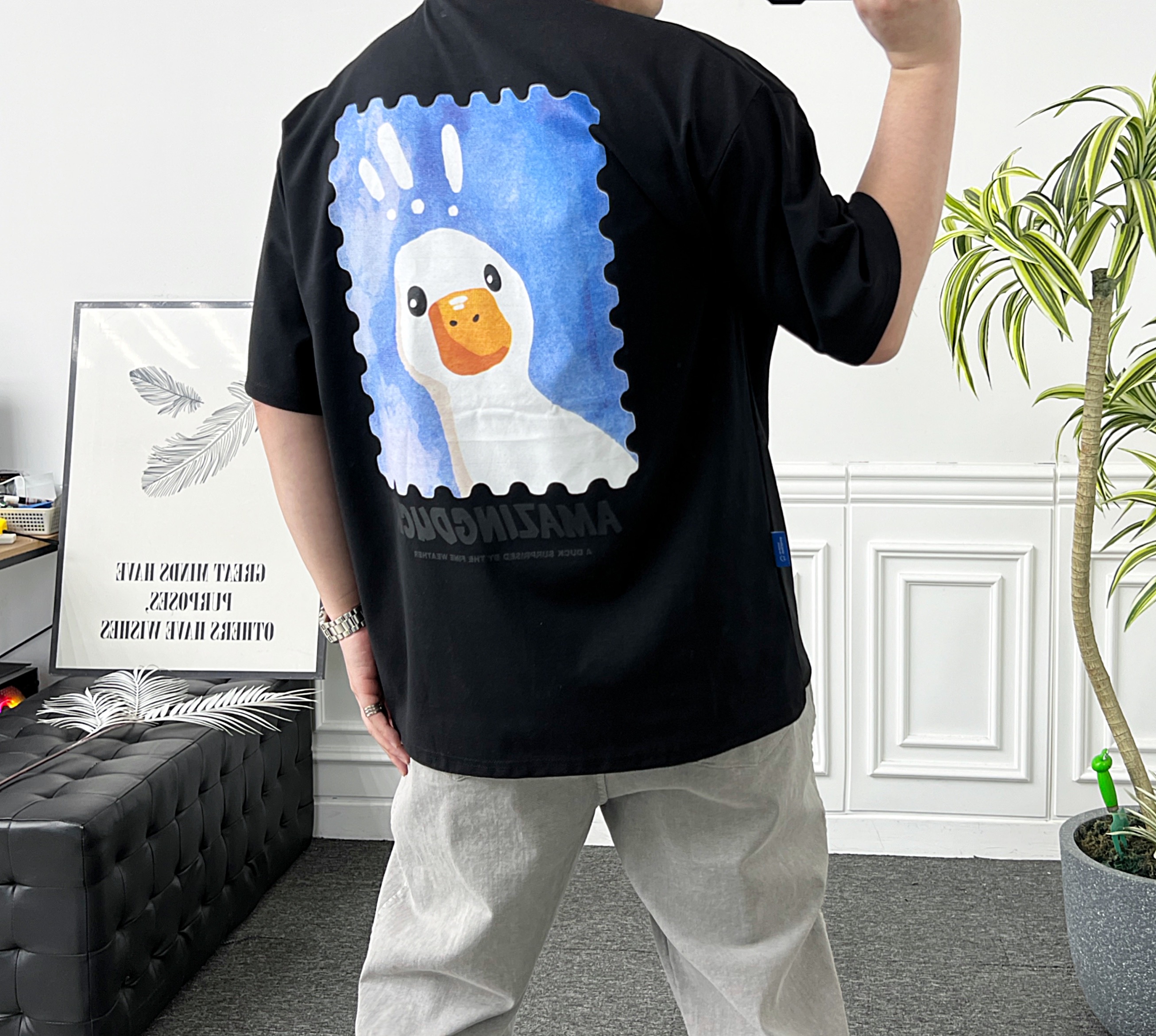 남녀공용 오버핏 아이스 분또 크레용 포스트덕 반팔티 - 상세 이미지 3