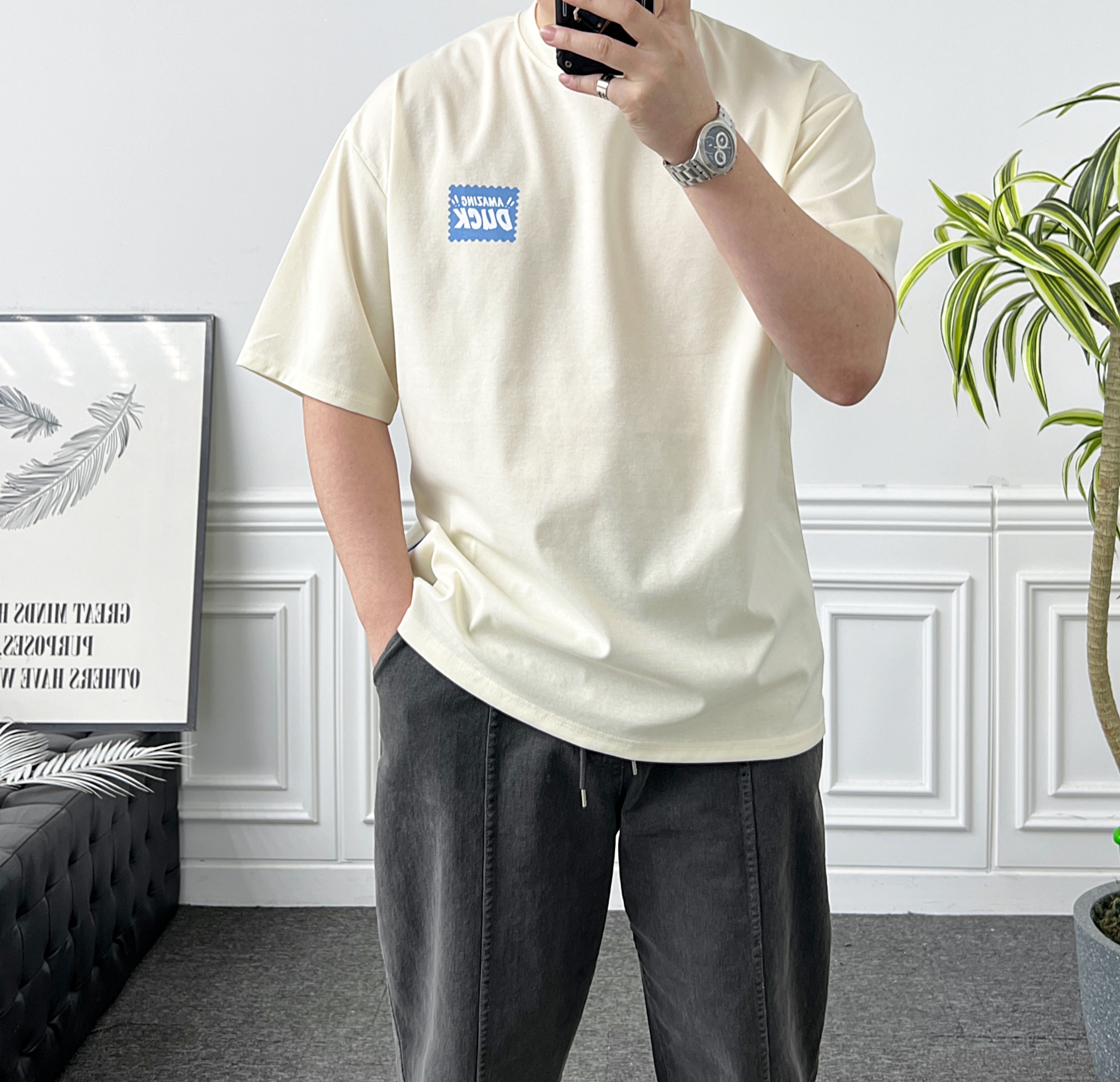 남녀공용 오버핏 아이스 분또 크레용 포스트덕 반팔티 - 상세 이미지 4