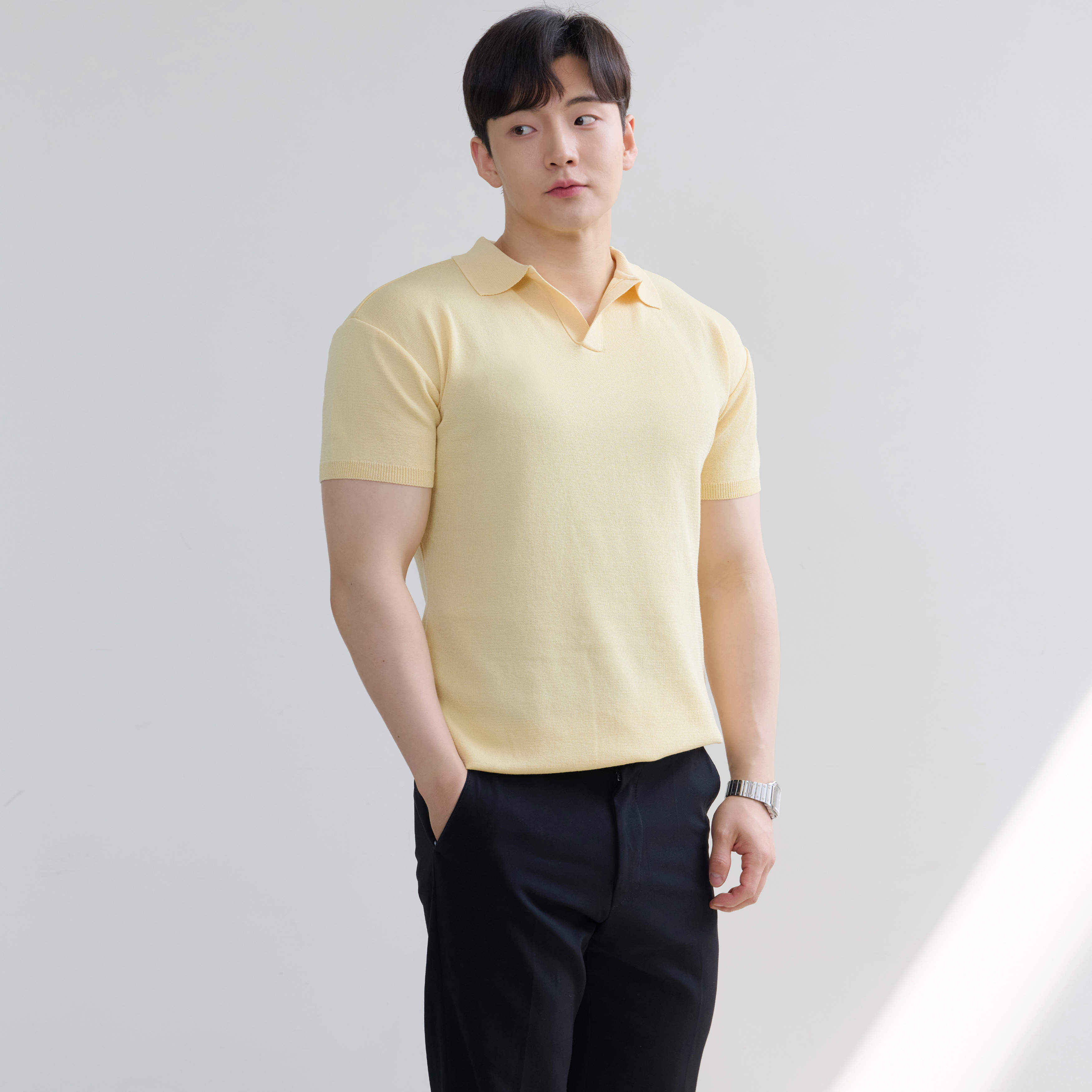 남자 반팔티 머슬핏 티셔츠 아이스 쿨링 티셔츠 오픈 카라 티셔츠 남자 여름 패션