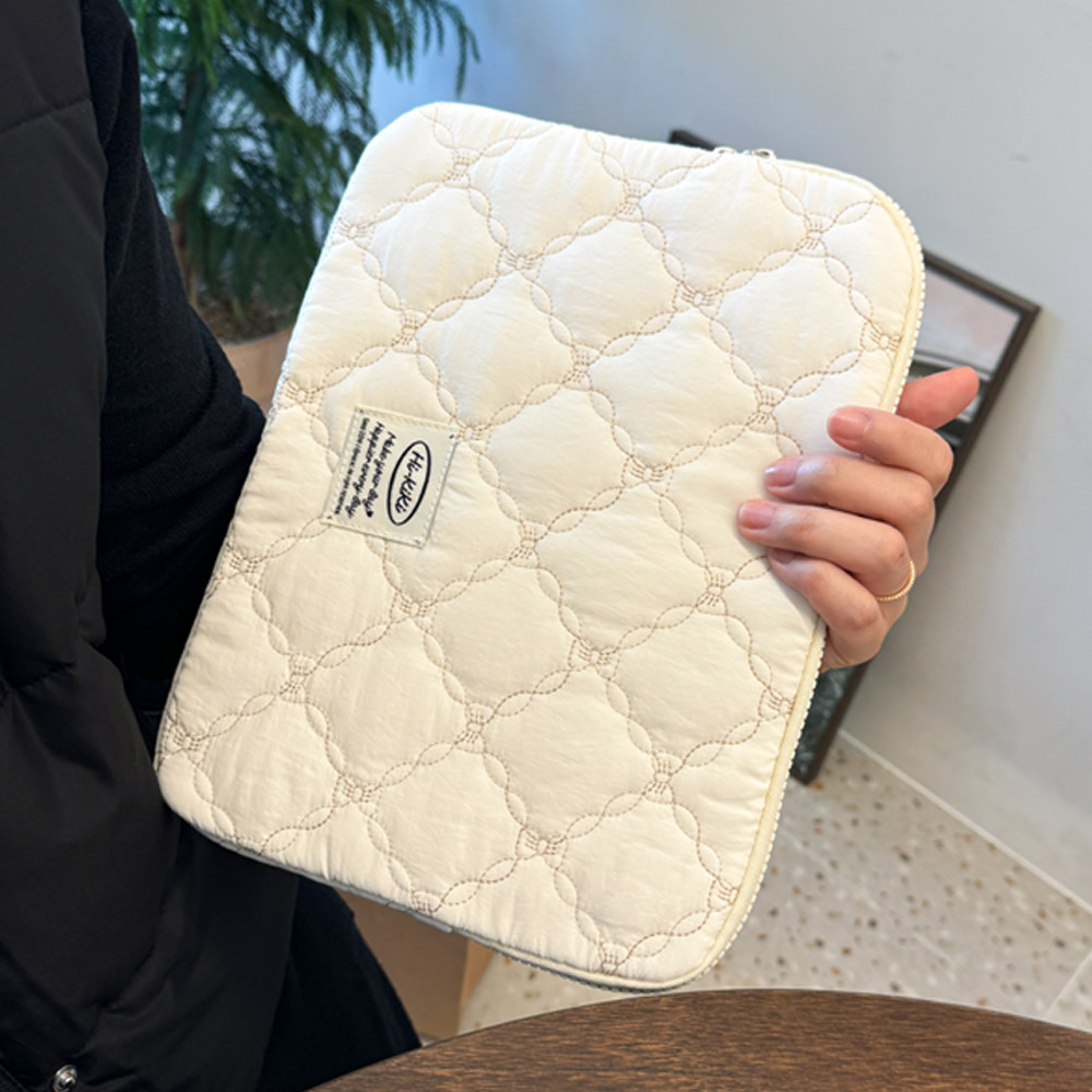 하이키키 로맨스퀼팅 노트북 아이패드 파우치 13인치(미디엄), 아이보리 - 상세 이미지 4