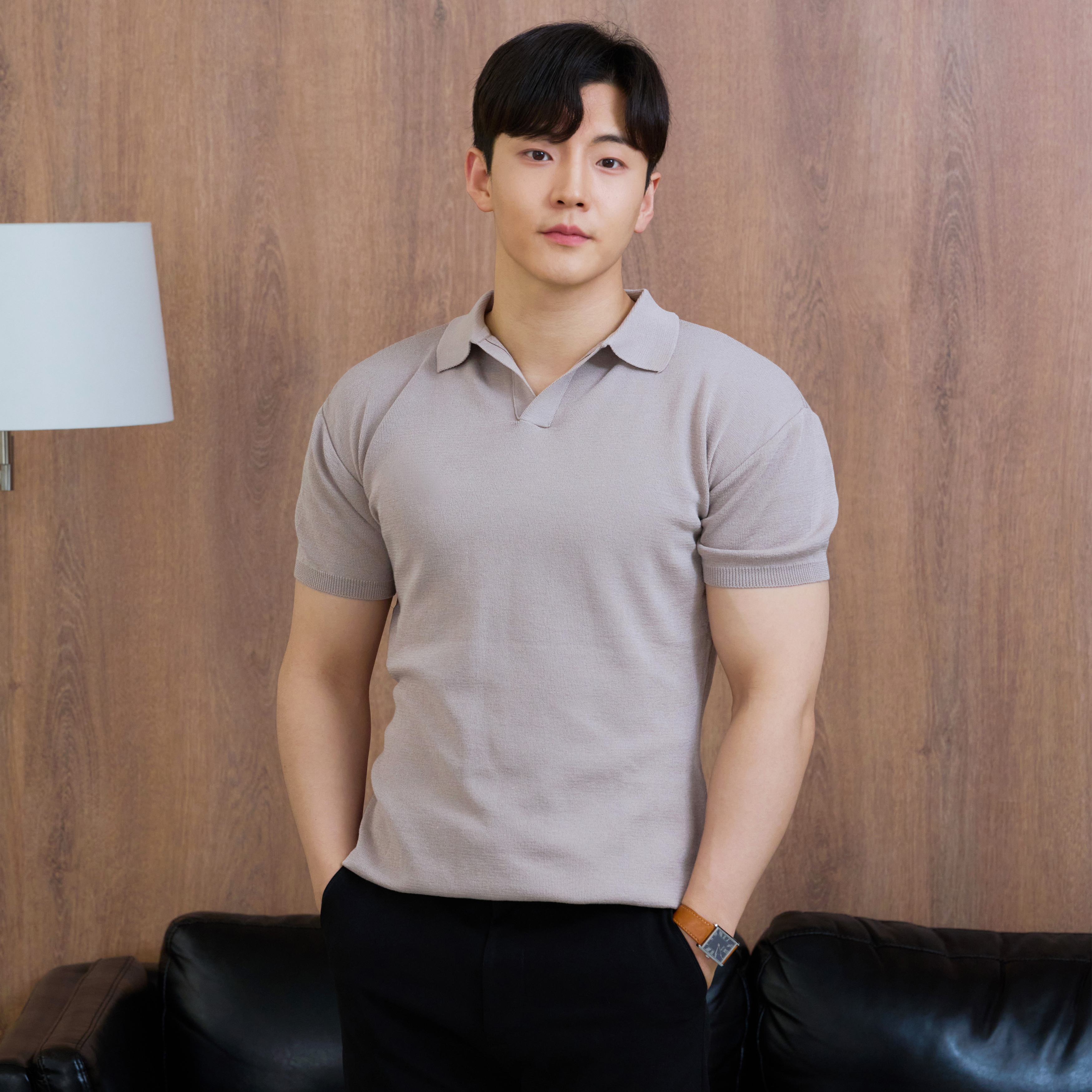 남자 반팔티 머슬핏 티셔츠 아이스 쿨링 티셔츠 오픈 카라 티셔츠 남자 여름 패션