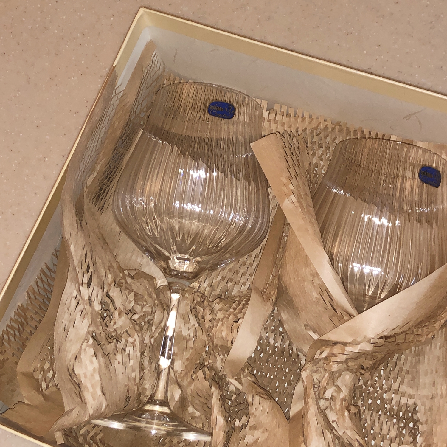보헤미아 크리스탈 플리츠 600ml 2잔 와인잔세트 집들이 선물 - 상품 이미지