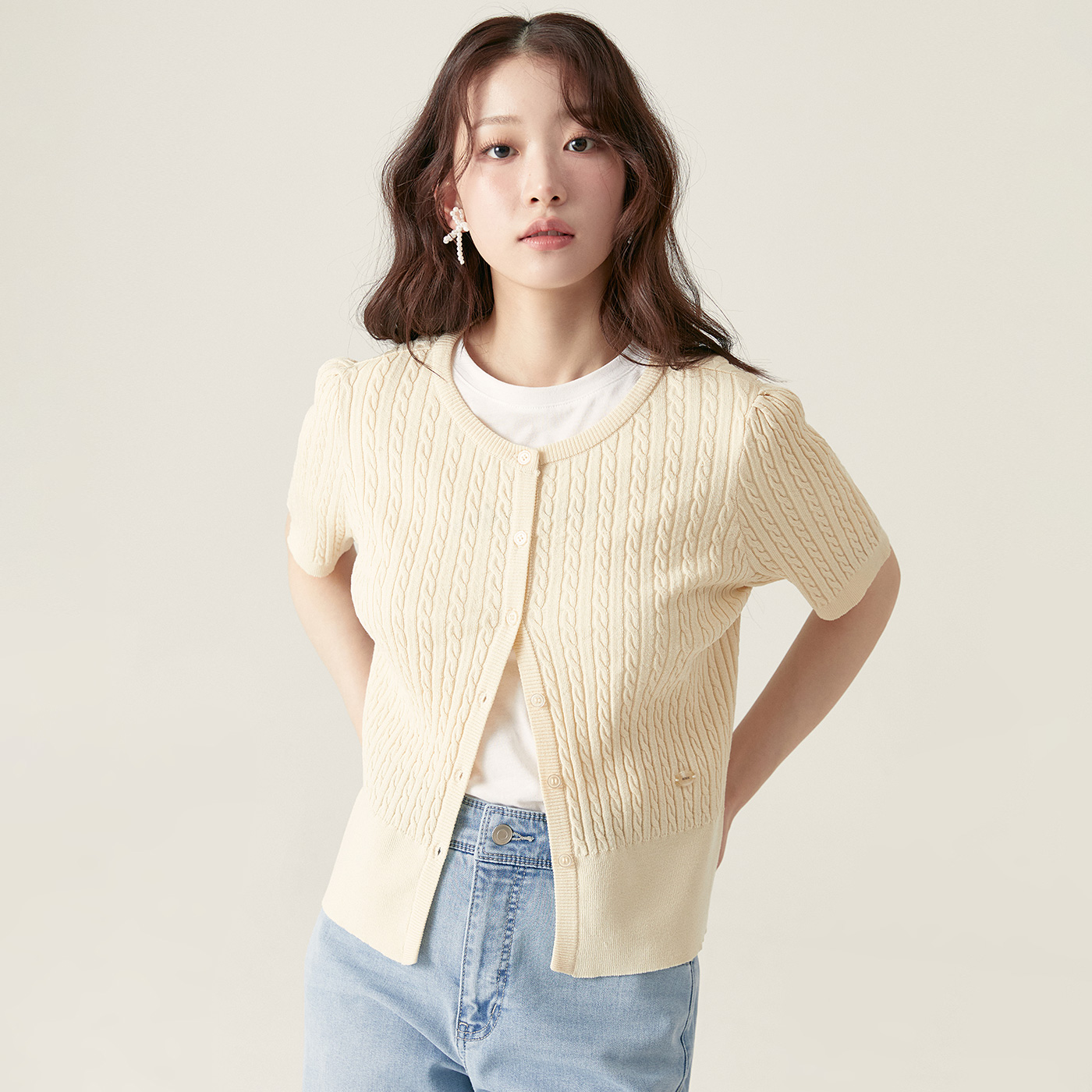 [올데이] 로엠 라운드넥 케이블 반팔 가디건 RMCKF25R98 이미지 6