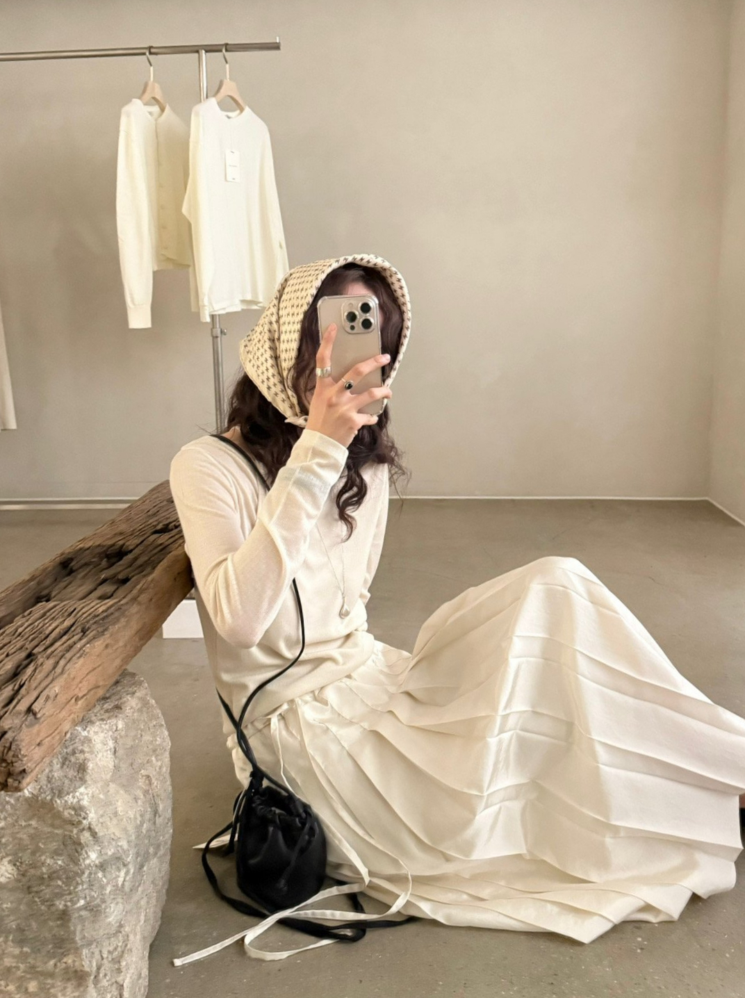 LAKE 레이크 아노 핀턱 플리츠 A라인 밴딩 롱 스커트 3color 상세 이미지 3
