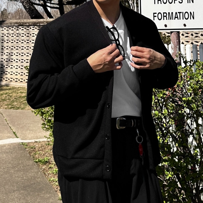 1+1 남자 봄 가을 오버핏 솔리드 무지 브이넥 니트 가디건