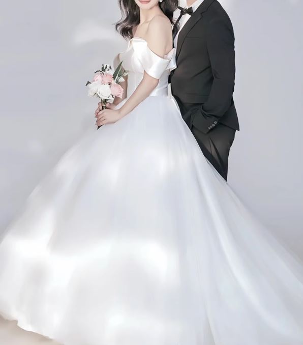 새틴 오프숄더 결혼식 A라인 스몰웨딩 스냅촬영 본식 셀프웨딩드레스 - 상세 이미지 5