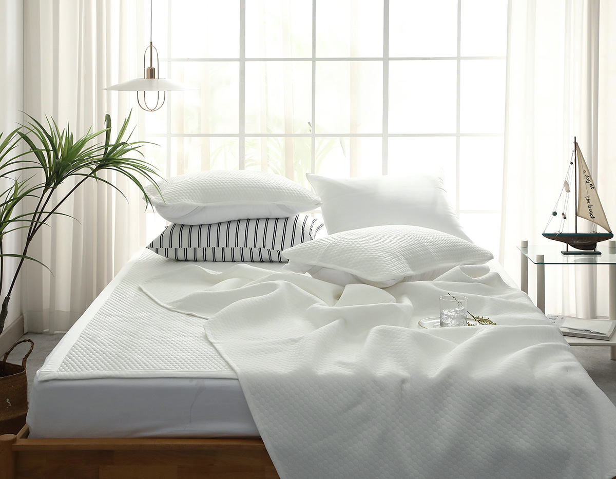 엠시베딩 쯔누가냉감패드 여름 이불패드 패밀리 고정밴드 Q